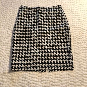 The Limited houndstooth pencil skirt